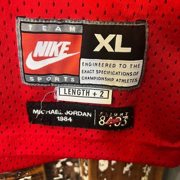Vintage team Nike NBA Chicago Bulls Michael Jordan #23 1984 Flight 8403 Jersey - Picture 3 of 12